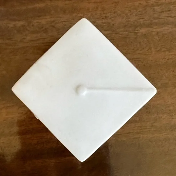 🌞 4/$20 Sale🌞Precious Moments 🎓 Girl Figurine (1980) - Picture 5 of 7